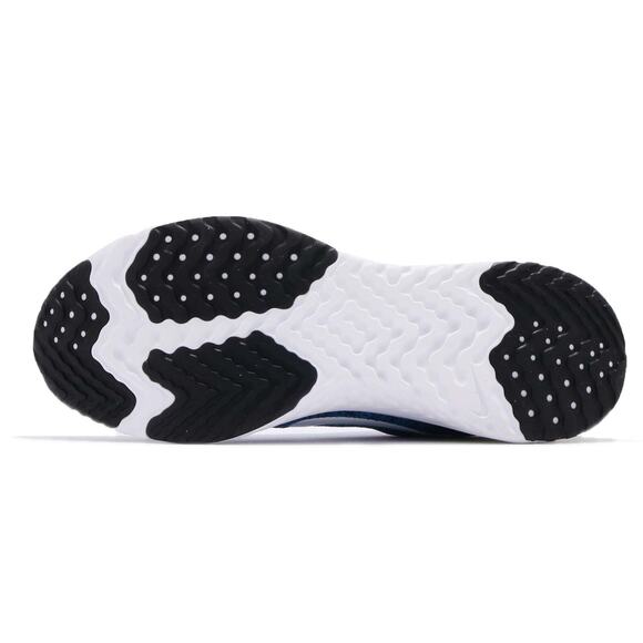 Athletic_Shoes